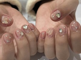 キラキラワンホンネイル