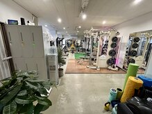 ゆったりとしたトレーニングスペース。