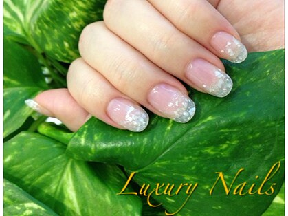 ラグジュアリー ネイルズ(Luxury Nails)の写真