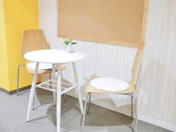 キラリ(KIRARI)/ご相談スペースで健康チェック！