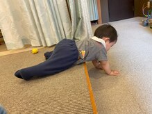 子育てママの整体サロン/施術中のお子様の様子