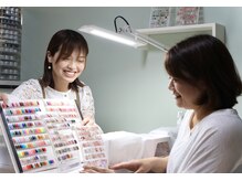 メールメール 和光市本店(MereMer)の雰囲気（300色を超える豊富なカラー！お色選びもご相談ください♪）