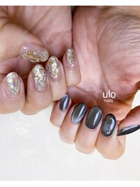 black and silver Xmas design