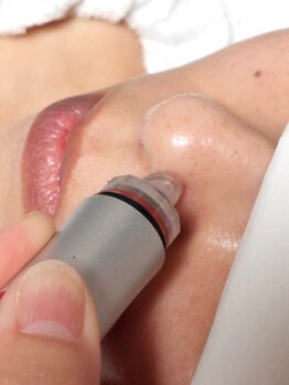 肌質改善サロン Mai Room の写真/〈毛穴洗浄ハイドロスキン 4,400円〉毛穴の目立ちや肌のくすみが気になる方、冬場の乾燥ケアにオススメ◎