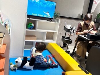 マニネイルケア 仙台店(maninail CARE)の写真/【時短ネイル30分】削らないジェルポリッシュ&ケア♪お子様同伴可なので忙しいママも通いやすい!