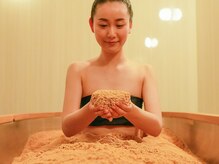 えん 横浜店の雰囲気（特定無垢のヒノキパウダーが全身をフワフワに包みます♪香りも◎）