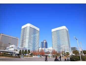 まつげ専門店 タケ(Take)/左の高いビルがB棟です☆