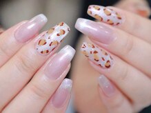 幻之花ネイル/マグネットフレンチ　レオパード