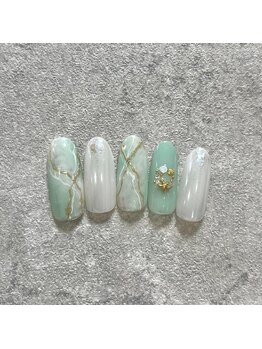 ディーソワン(De-soin)/8月限定