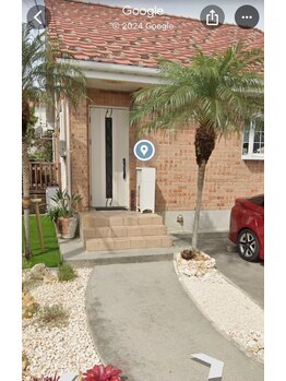 ブリリアントスマイル/入り口はこちらです