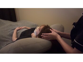 ヘッドミント 和歌山駅前店/ドライヘッドスパ施術風景