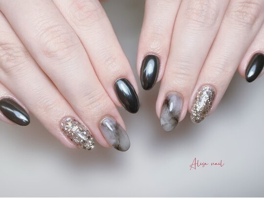 2025年冬】ブラック ホログラムのネイルデザイン集｜人気順  