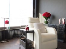 落ち着いた雰囲気と清潔感あふれる店内