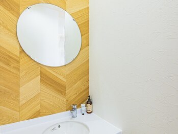 エクランプラス(Ecran+)/サロン