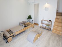 アールプラス 岡崎店(R+)の雰囲気（1階のマシンピラティスルームです。）