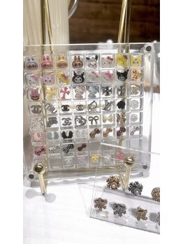 ラキネイルの写真/【高技術×長持ち】長さだし特化の実力派サロン★圧倒的な美フォルムへ♪最新パーツで彩るワンホンネイル