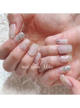 ミコ(Miko)/韓国風キラキラネイル　9200円