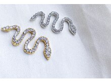 ミナミネイル(MINAMI NAIL)/蛇クリスタル新パーツ