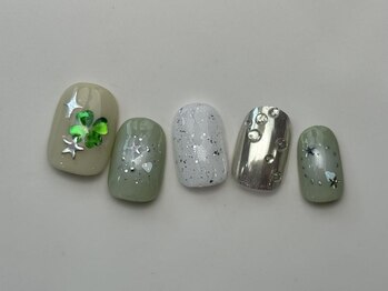 ネイルメゾン 天神店(NAIL MAISON)/ホログラムハート四つ葉¥8000