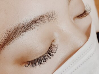 アルティバイ クレアラルーチェ 高知インター店(altie by Crea la Luce)の写真/【LEDマツエク】導入店舗♪持ちが悪かった方にもおすすめ◎フラットラッシュで持続力UP♪