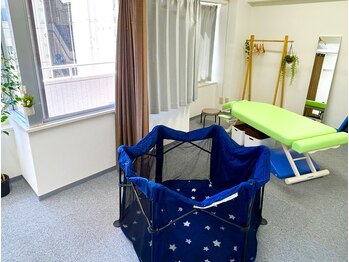 ほずみ整体院/お子様同伴用のベビーサークル