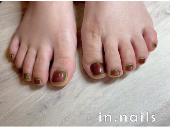インネイルズ(in.nails)/フット　囲みネイル