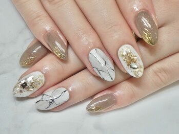 レイジースワン/ジェル¥6,600