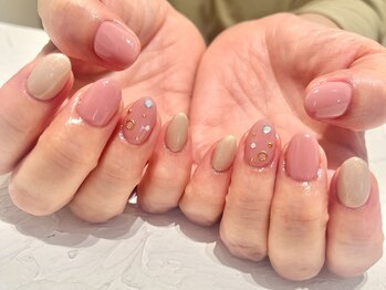 ワールド ビューティ ヴィヴァルト 宝塚店(WORLD BEAUTY VIVALTO)/オフィスネイル