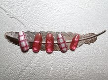 ラウレアルア(Laure’a lua)/ハート&チェックネイル