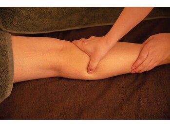 ハナハナ(Hana Hana)/うつ伏せ足つぼ