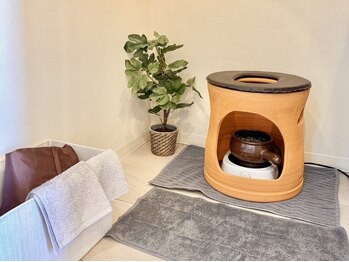 マグ(mug)/黄土製の椅子、鍋を使用