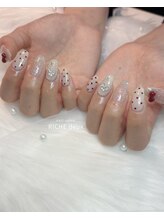 リッシュ ドゥ(RICHE deux)/ミニハートのドットネイル！