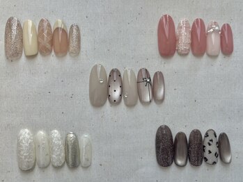 ココロ 久喜店(cocoro)の写真/【当店1番人気メニュー☆】毎月変わるデザイン＋シンプル～華やかな定額デザイン◎