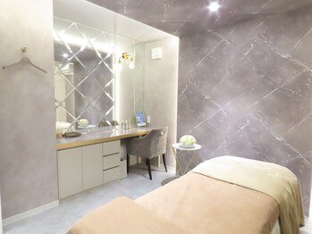 シェリーミル(Cherie Miru)/VIProom