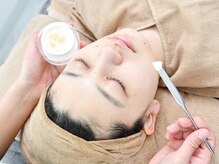 ロイ(Loy)の雰囲気（ピーリング後はこだわりの高級スキンケアを贅沢に使用♪）