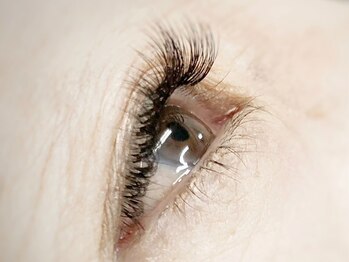 織葉 -ORIHA-【オリハ】まつげパーマ・エクステ・眉毛の写真/【早朝9時~22時】コスパ×高技術×モチの良さが◎自まつ毛にやさしいダブルフラットで理想の目元に☆