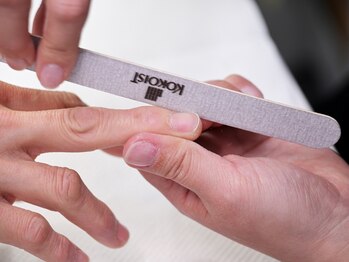 B.base atelier/◆ハンドケア（自爪育成）