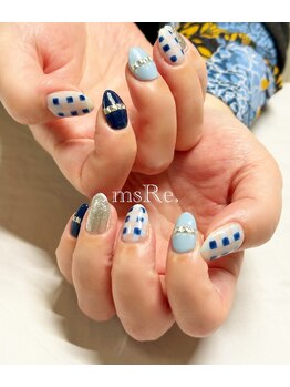 ミスリ(msRe.)/ギンガムチェックネイル