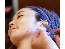 キュア アンド ケア ラボ タカハシ(TAKAHASHI )/耳剃りは本格的シェービングの証