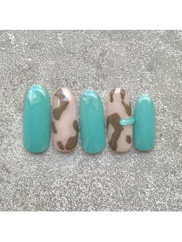 ネイルアンドアイラッシュスタジオ シュシュ(chouchou)/アニマルミントグリーンぷっくり