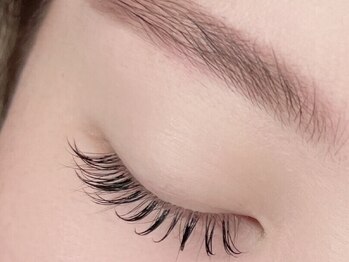 シェリスアイラッシュ 天王寺店(Chelice eyelash)の写真/理想のお目元を実現!すっぴんにも自信がつくナチュラルeyeに!ナチュラルに盛れる大人かわいいへ♪