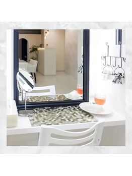 愛維美/メイク台