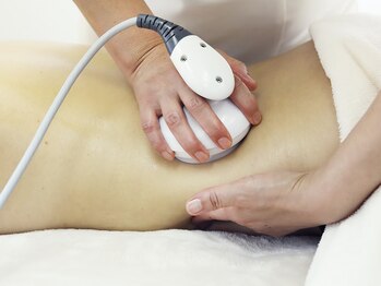 エステサロン クレイドルフェザー/在宅ワークで気になるお腹に。