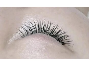 サロンドルネ(Salon De Rene)/最高級プラチナセーブル140本