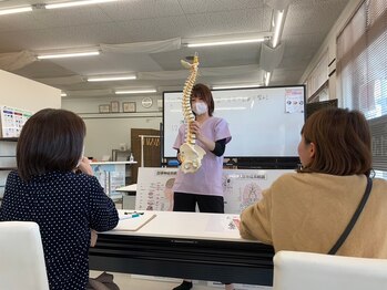 カイロプラクティックリバースはぴもあ/女性のための骨盤健康講座♪
