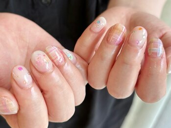 ブローチ(BRooCH)の写真/シンプル～こだわり派まで大満足◎自分らしさと遊びゴコロをたっぷり詰め込んだネイルはココで決まり☆