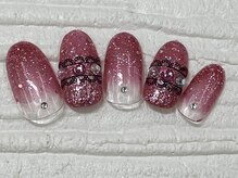 ハニービービー(Honey Bee Bee)/黒レースネイル