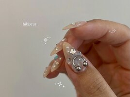 【Saki】ハイビスカスピアス