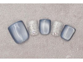 7000円　フットネイル