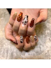 アニマル柄ネイル